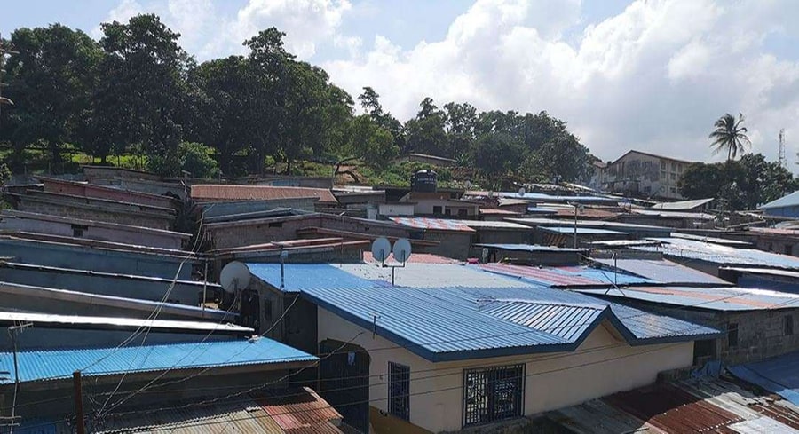 Angola Town después de la reconstrucción